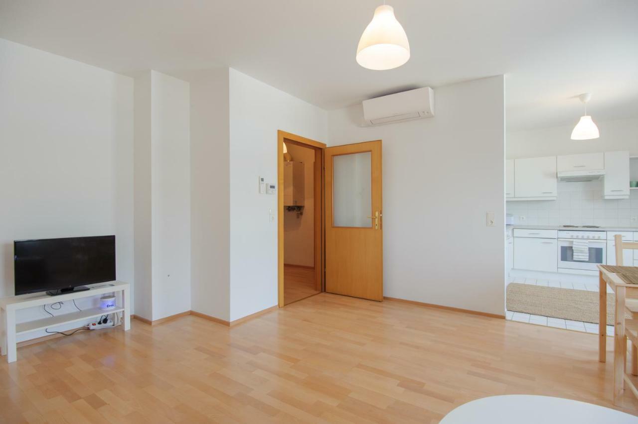 Central Living Apartments - Rathaus Vienna Exterior photo